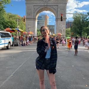 Meet your Posher, Emma